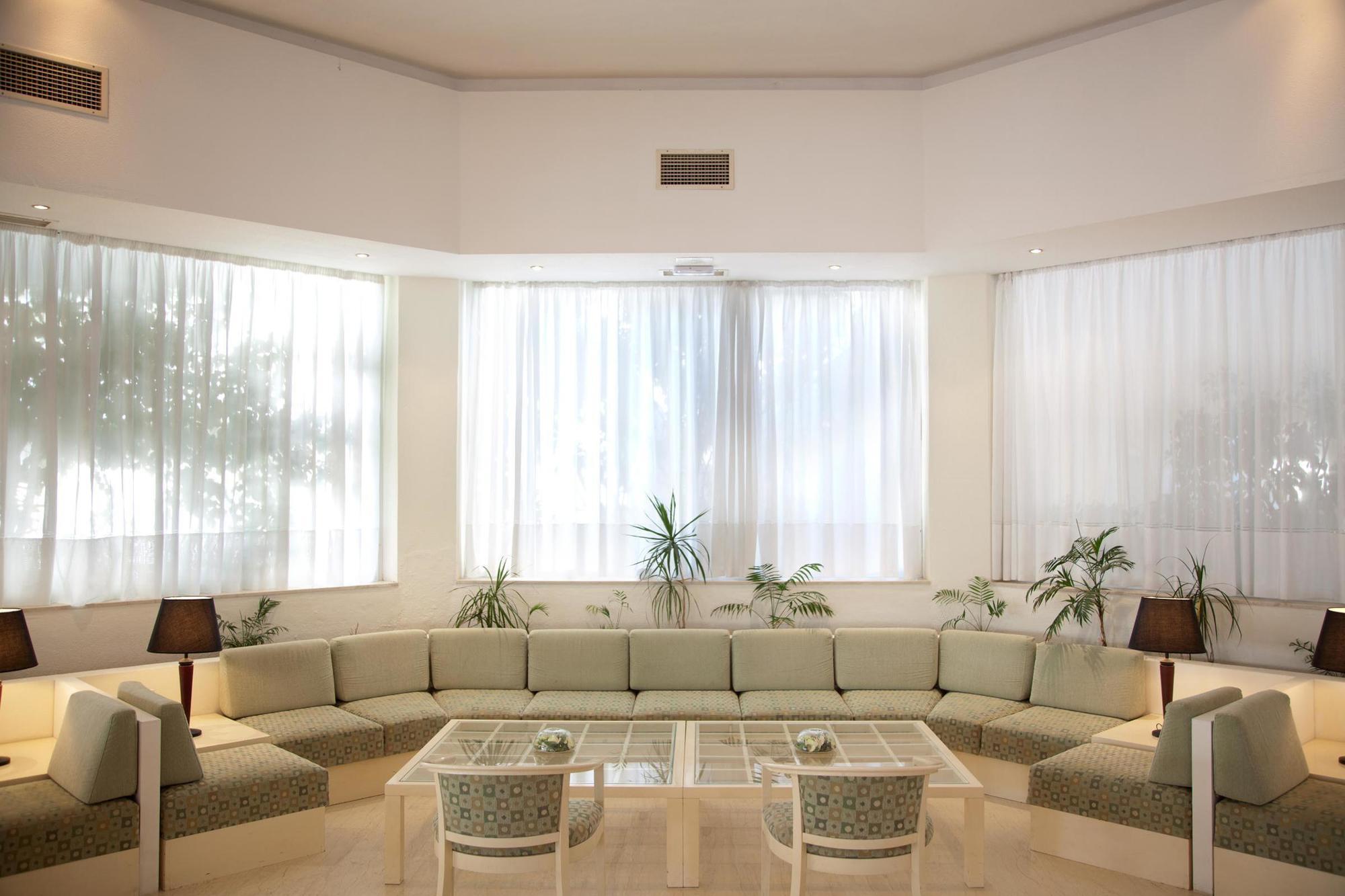 Hotel Niriides Beach Kolymbia Exterior foto